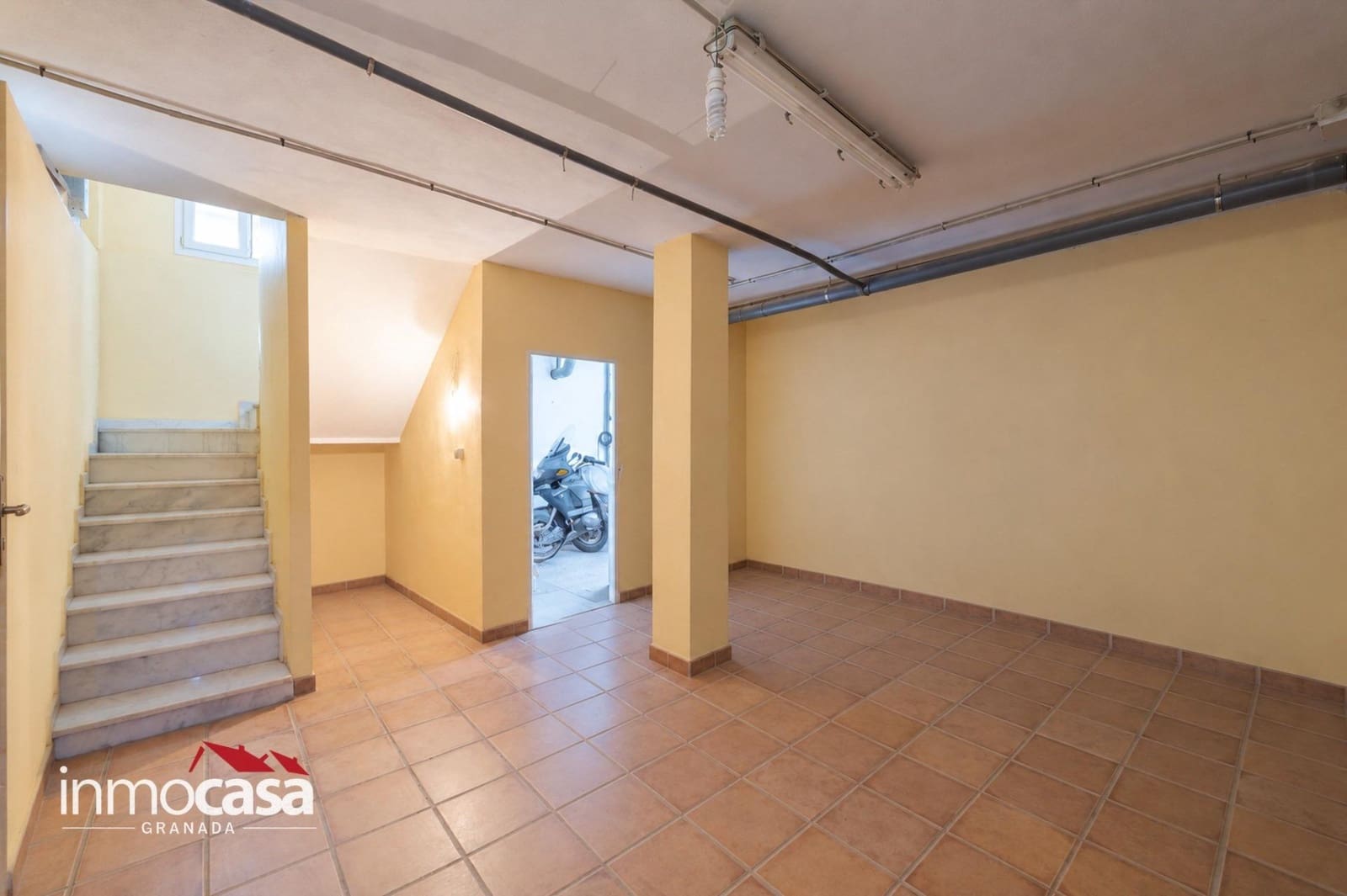 Pareado de 5 habitaciones en Padul en venta con piscina garaje - 305.000 € (Ref: 10171866)