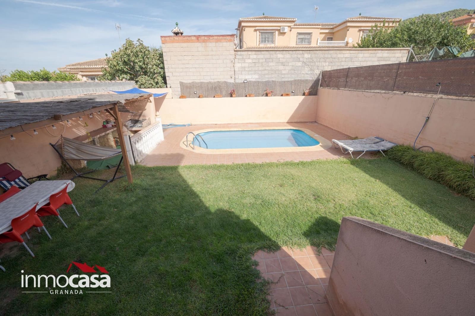 Pareado de 5 habitaciones en Padul en venta con piscina garaje - 305.000 € (Ref: 10171866)