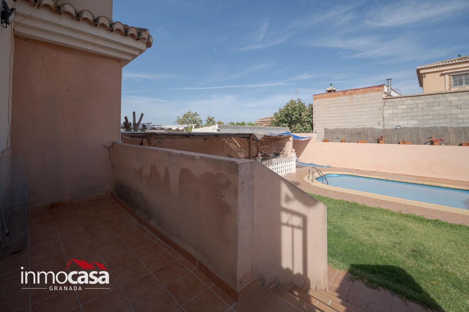 Pareado de 5 habitaciones en Padul en venta con piscina garaje - 305.000 € (Ref: 10171866)