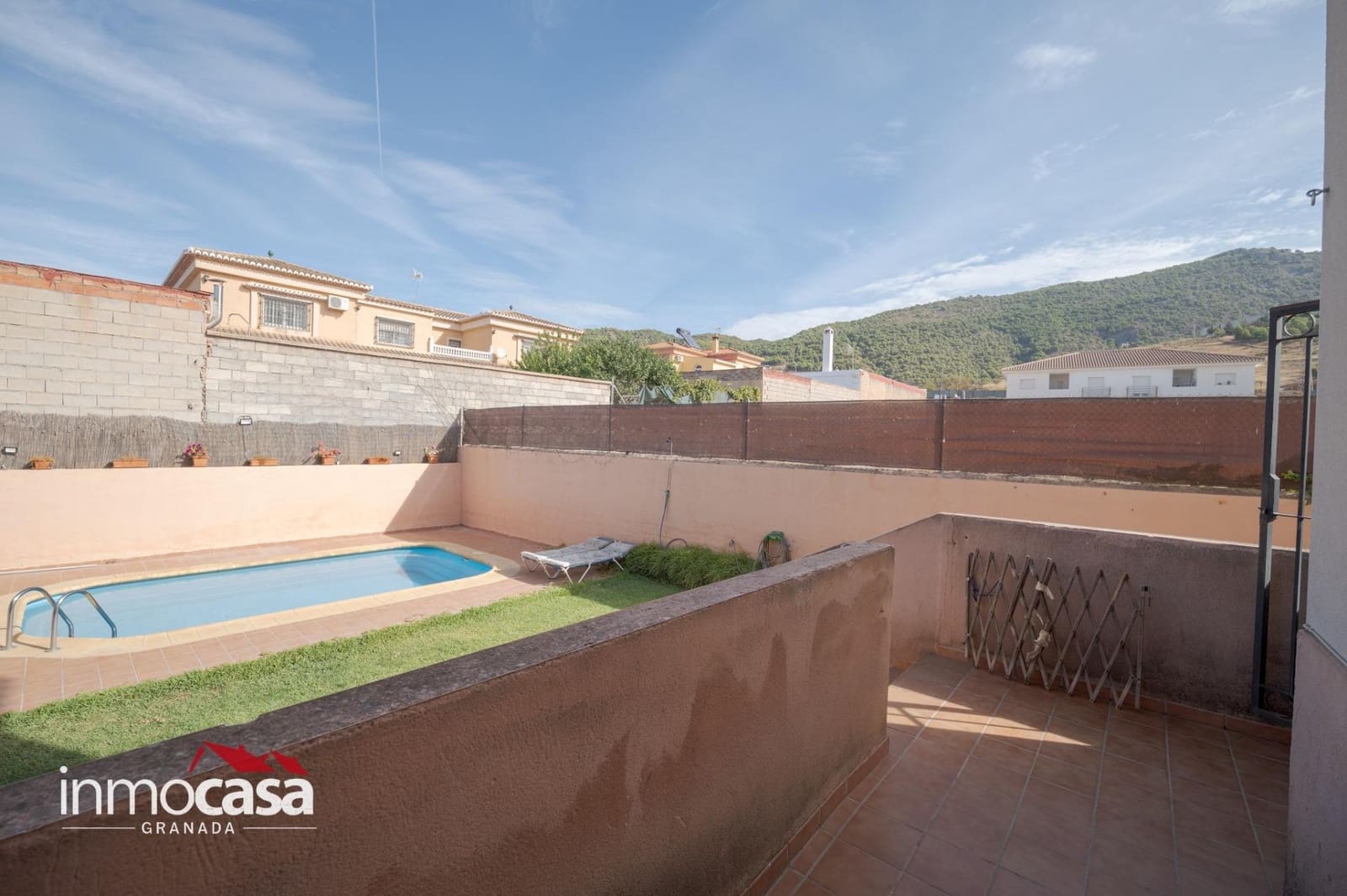 Pareado de 5 habitaciones en Padul en venta con piscina garaje - 305.000 € (Ref: 10171866)