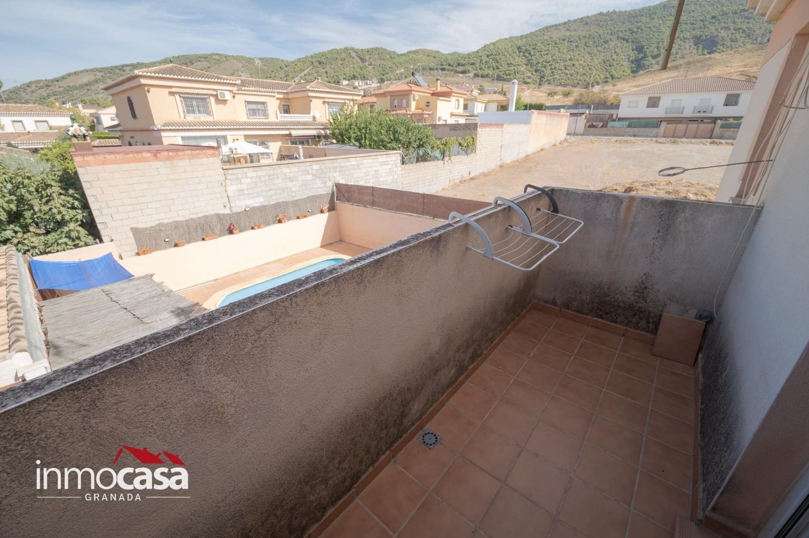 Pareado de 5 habitaciones en Padul en venta con piscina garaje - 305.000 € (Ref: 10171866)