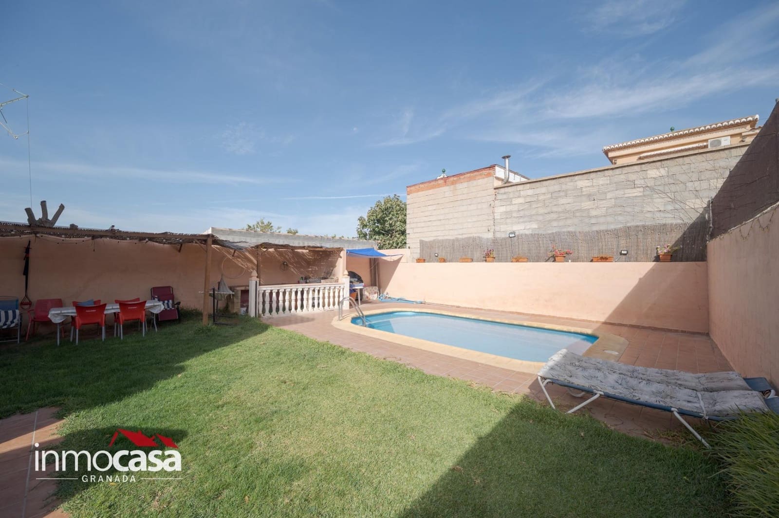 Pareado de 5 habitaciones en Padul en venta con piscina garaje - 305.000 € (Ref: 10171866)