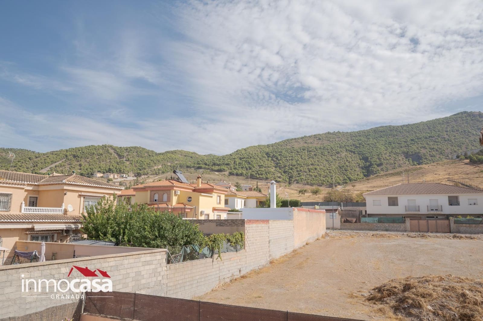 Pareado de 5 habitaciones en Padul en venta con piscina garaje - 305.000 € (Ref: 10171866)