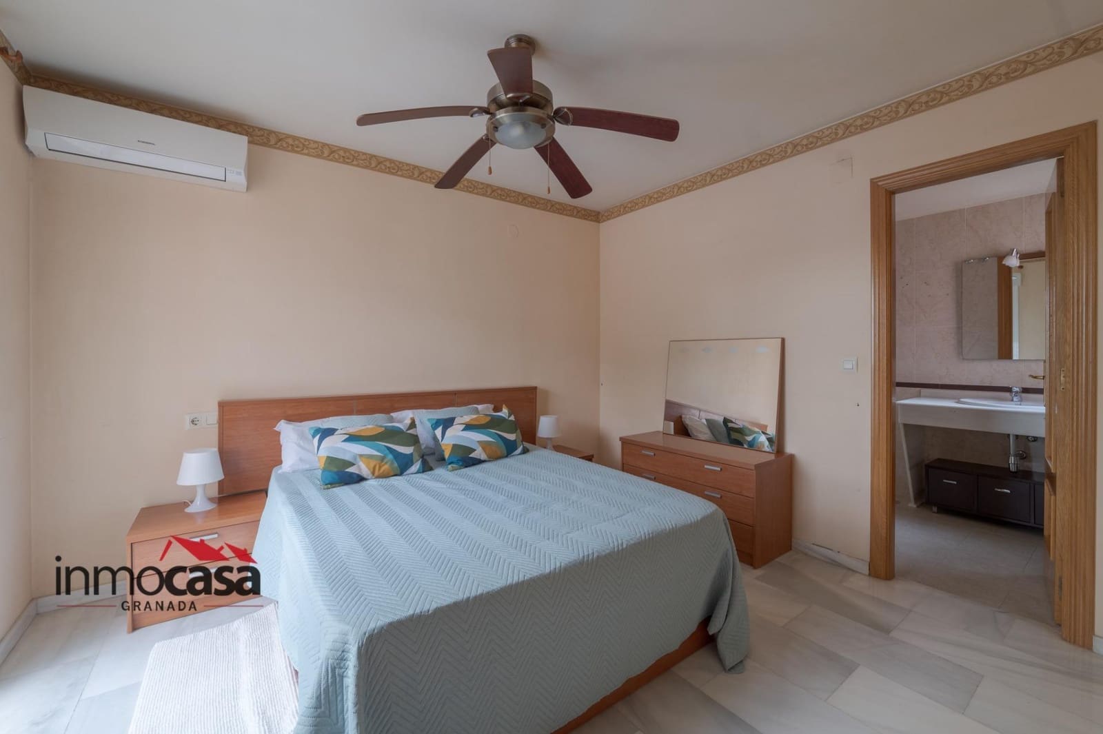 3 Zimmer Doppelhaus zu verkaufen in Armilla mit Garage - 295.000 € (Ref: 10171867)
