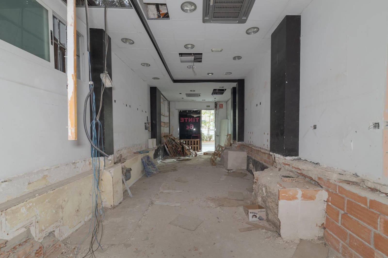 Gewerbe zu verkaufen in Granada Stadt - 179.900 € (Ref: 10171868)