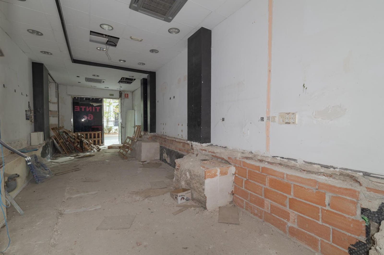 Gewerbe zu verkaufen in Granada Stadt - 179.900 € (Ref: 10171868)