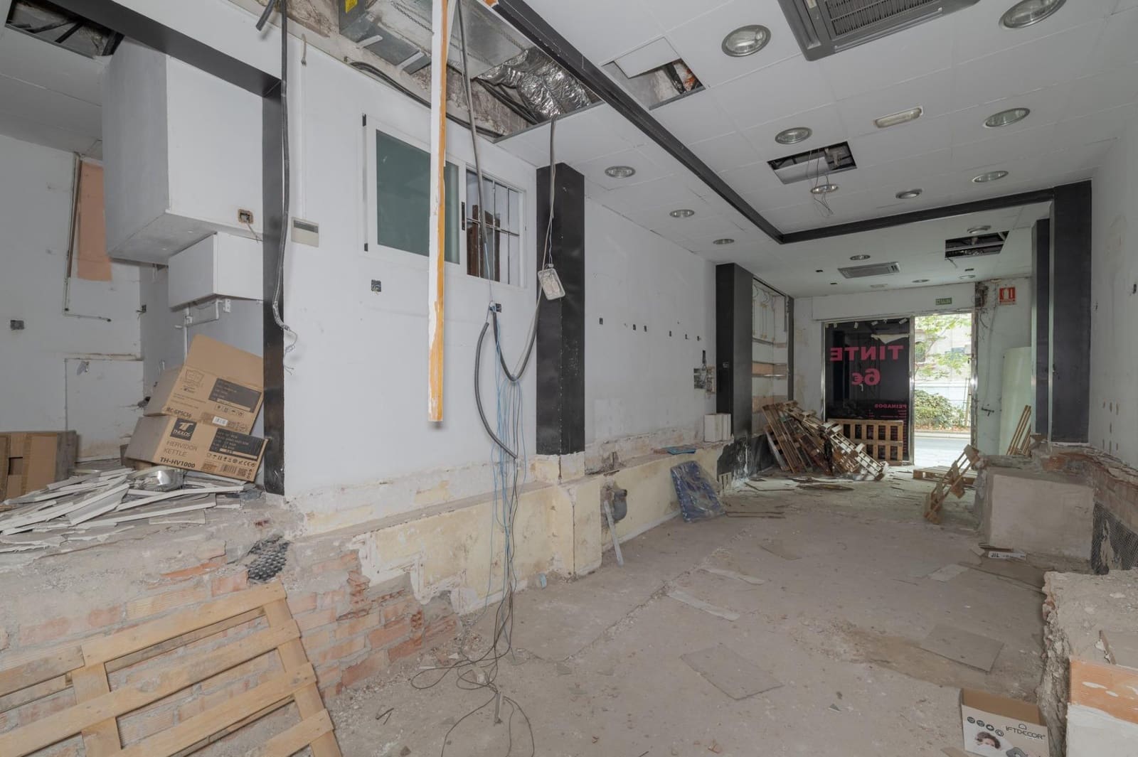 Gewerbe zu verkaufen in Granada Stadt - 179.900 € (Ref: 10171868)