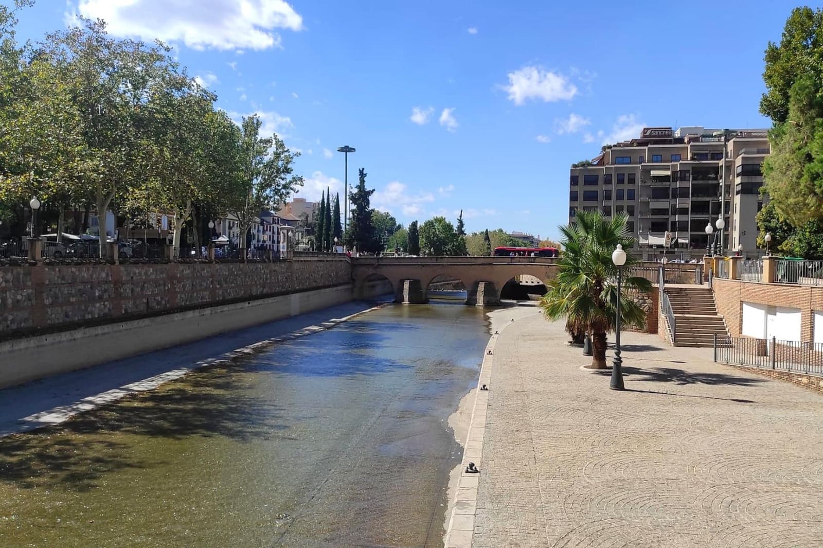 Gewerbe zu verkaufen in Granada Stadt - 179.900 € (Ref: 10171868)