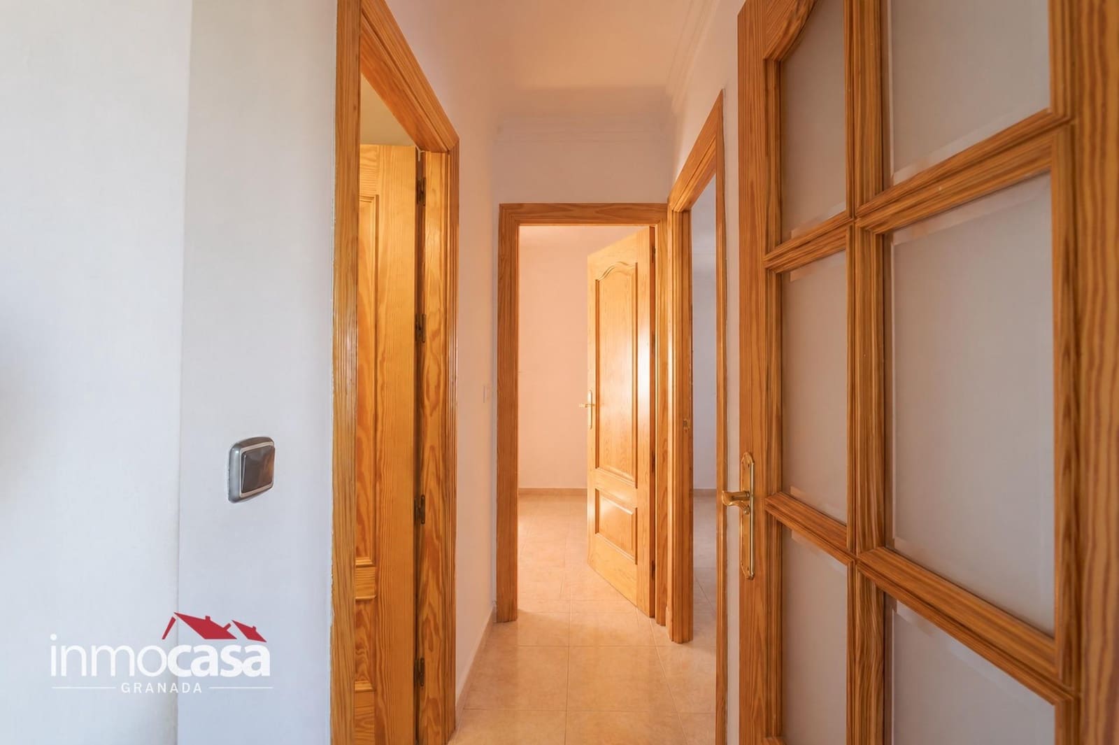 Piso de 3 habitaciones en Granada ciudad en venta - 106.000 € (Ref: 10180762)