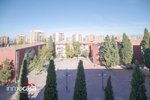 3 bedroom Flat for sale in Granada city - € 106,000 (Ref: 10180762)