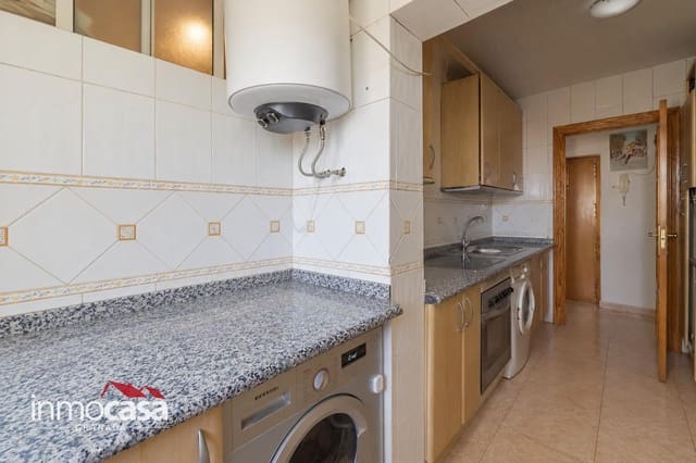 3 bedroom Flat for sale in Granada city - € 106,000 (Ref: 10180762)