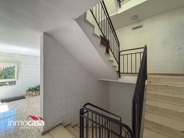 3 bedroom Flat for sale in Granada city - € 106,000 (Ref: 10180762)