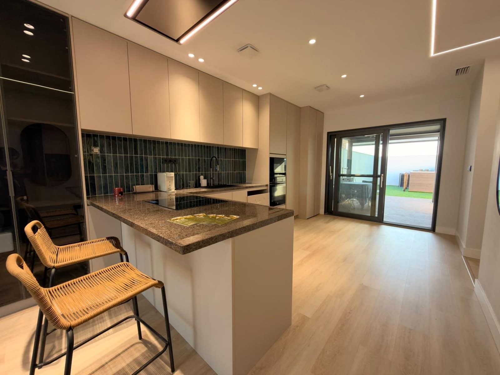 3 bedroom Apartment for sale in Albolote with pool garage - € 410,000 (Ref: 10185090)