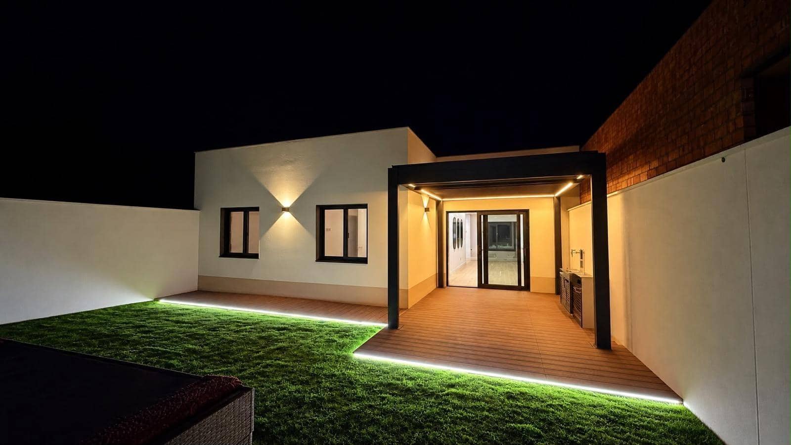 3 bedroom Apartment for sale in Albolote with pool garage - € 410,000 (Ref: 10185090)