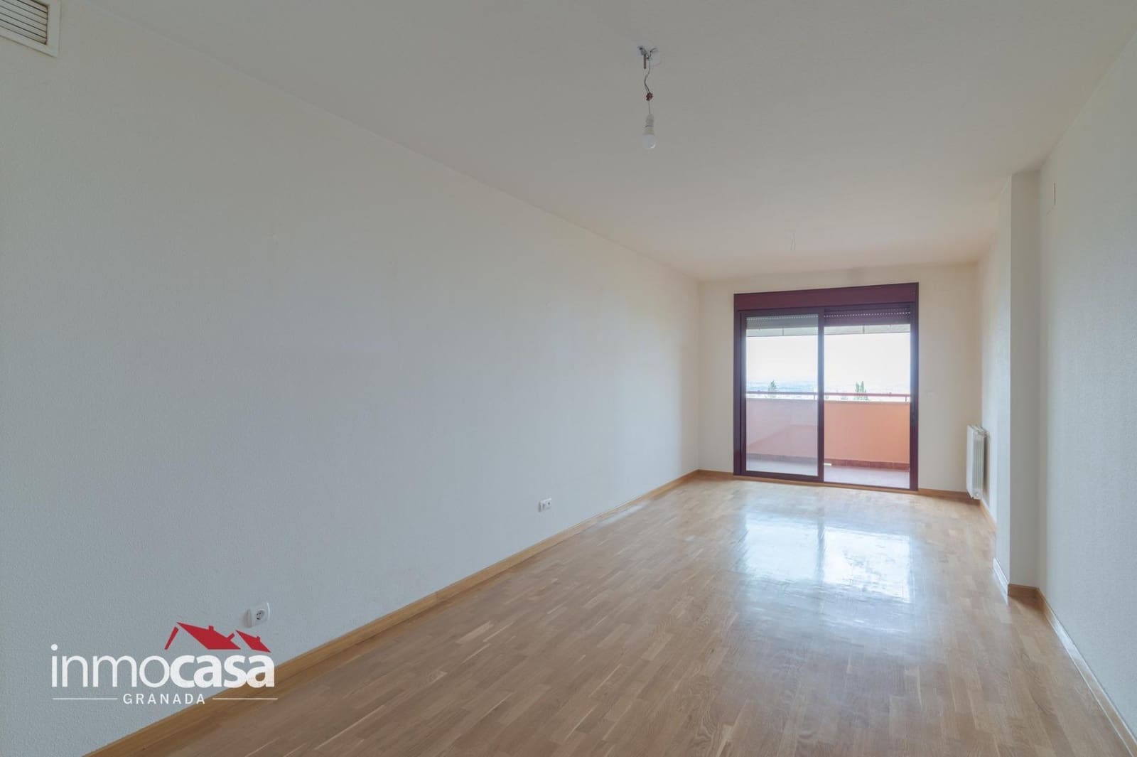 Appartement de 3 chambres à louer à Grenade ville avec piscine garage - 1 400 € (Ref: 10187247)