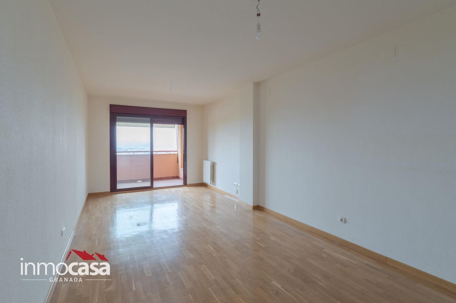 Appartement de 3 chambres à louer à Grenade ville avec piscine garage - 1 400 € (Ref: 10187247)