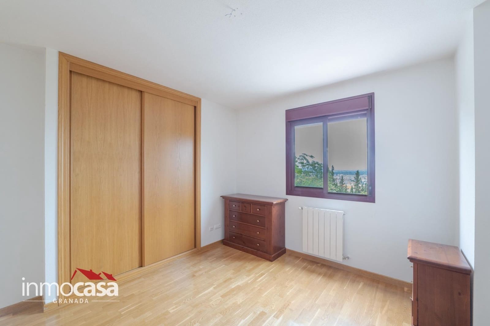 Appartement de 3 chambres à louer à Grenade ville avec piscine garage - 1 400 € (Ref: 10187247)