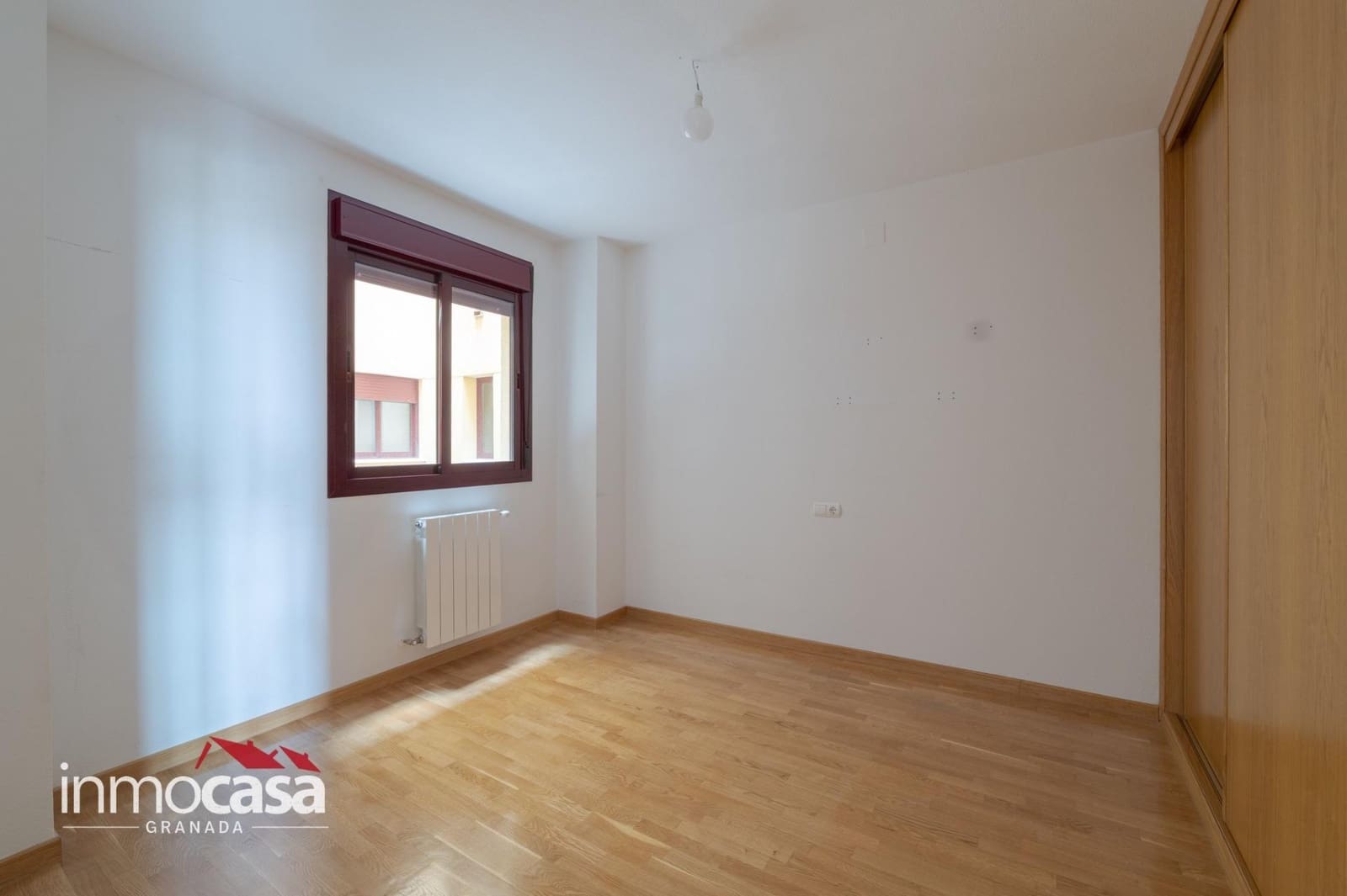 Appartement de 3 chambres à louer à Grenade ville avec piscine garage - 1 400 € (Ref: 10187247)