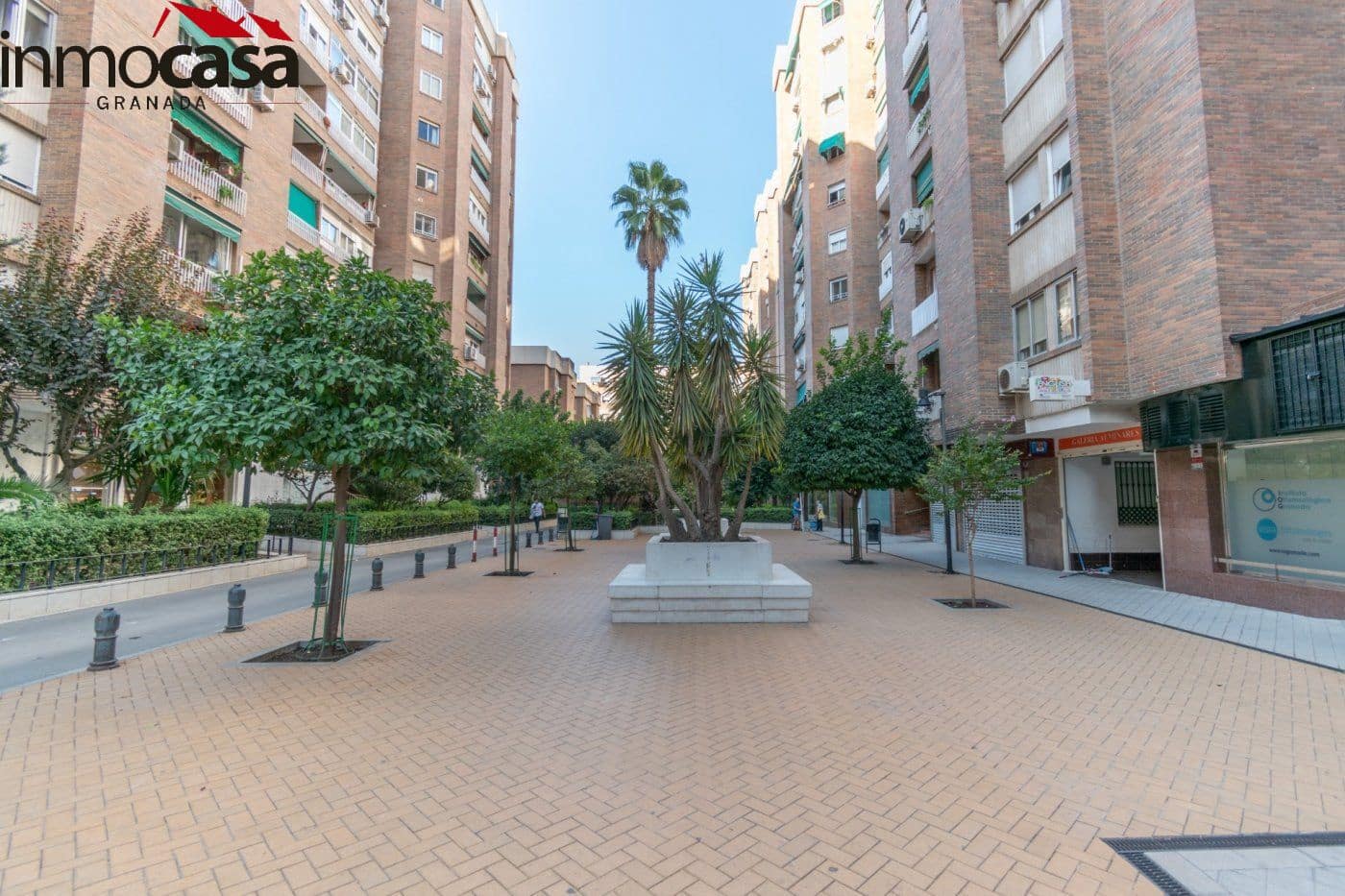 Erhverv til salg i Granada by - € 314.000 (Ref: 8162028)