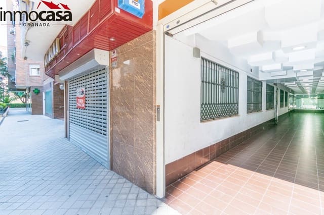 Commercial for sale in Cervantes, Granada city - € 314,000 (Ref: 8162028)