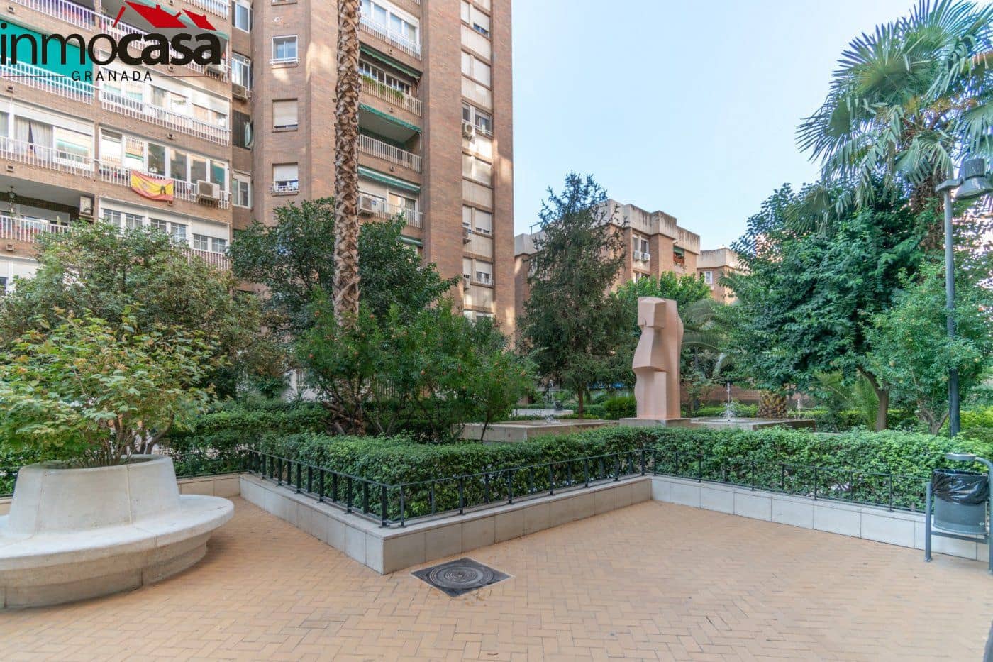 Erhverv til salg i Granada by - € 314.000 (Ref: 8162028)