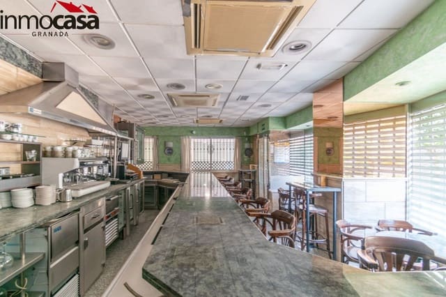 Commercial for sale in Cervantes, Granada city - € 314,000 (Ref: 8162028)