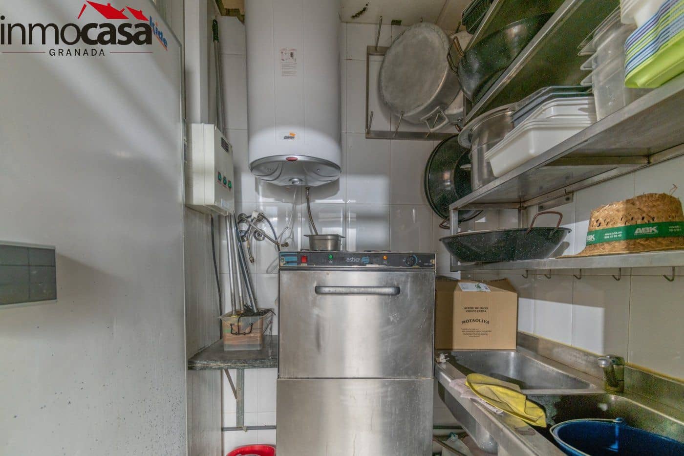 Erhverv til salg i Granada by - € 314.000 (Ref: 8162028)