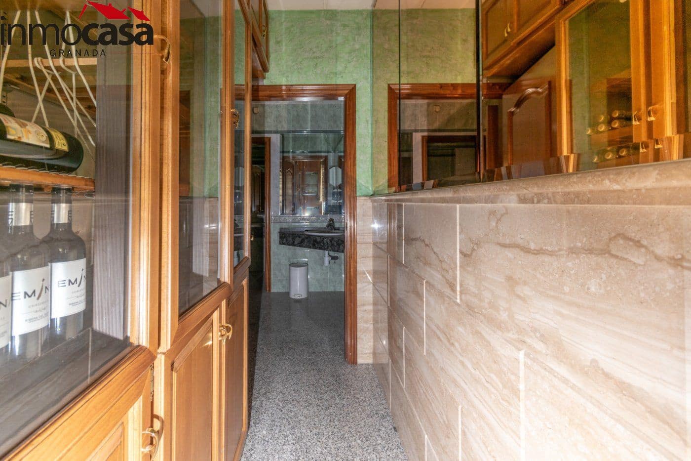 Erhverv til salg i Granada by - € 314.000 (Ref: 8162028)