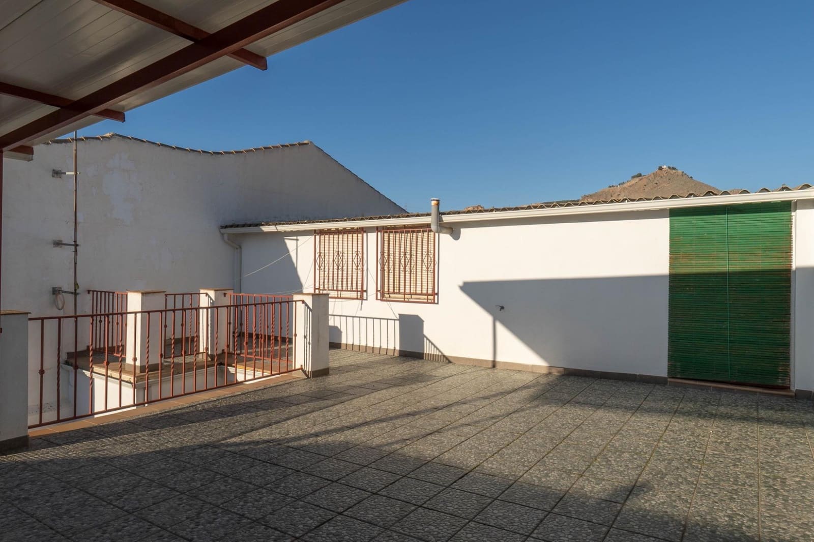 2 bedroom Townhouse for sale in Atarfe with garage - € 140,000 (Ref: 8162092)