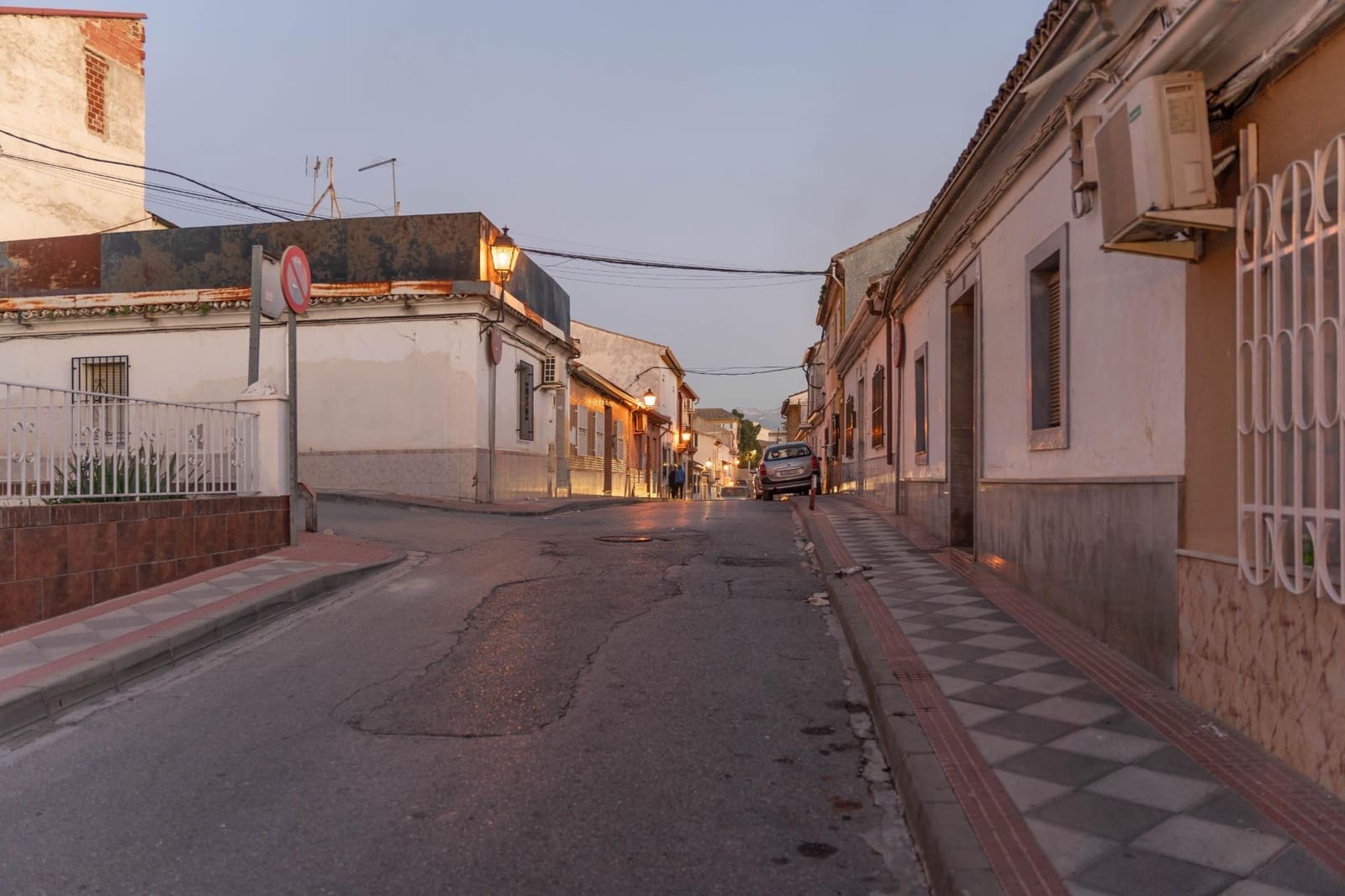2 bedroom Townhouse for sale in Atarfe with garage - € 140,000 (Ref: 8162092)