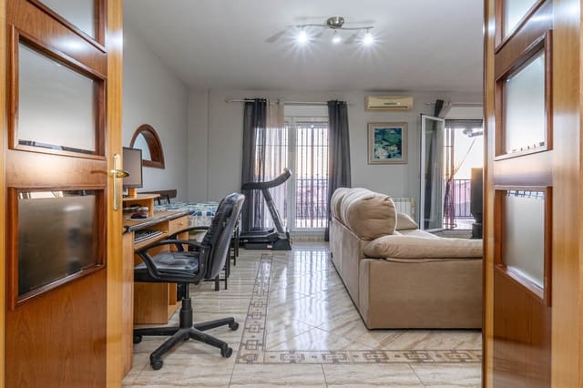 Casa de 3 habitaciones en Atarfe en venta con garaje - 195.000 € (Ref: 8162093)