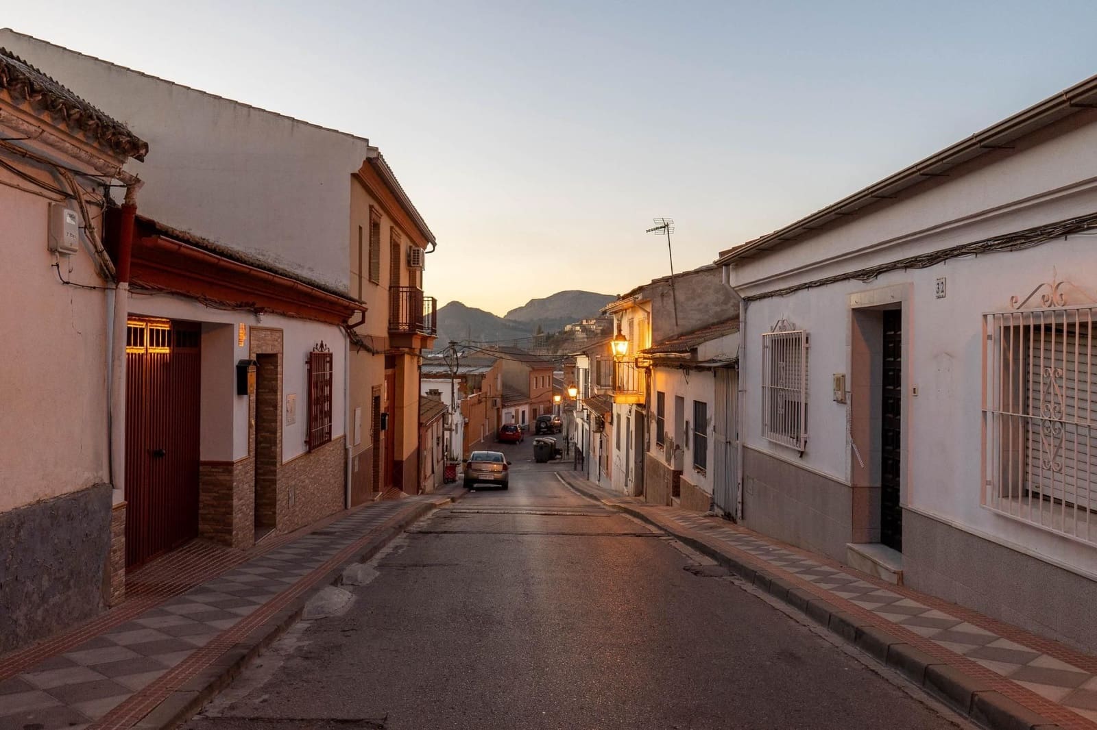3 bedroom Townhouse for sale in Atarfe with garage - € 195,000 (Ref: 8162093)