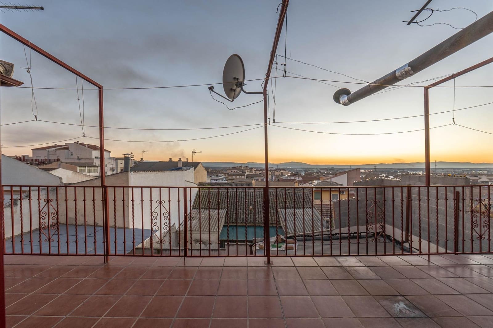 3 bedroom Townhouse for sale in Atarfe with garage - € 195,000 (Ref: 8162093)