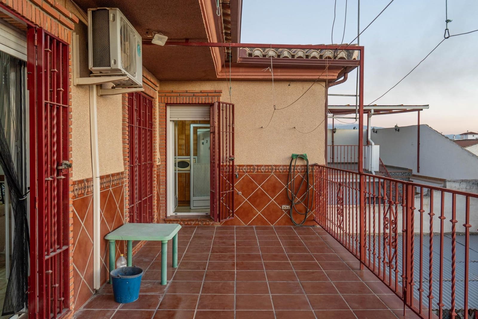 3 bedroom Townhouse for sale in Atarfe with garage - € 195,000 (Ref: 8162093)