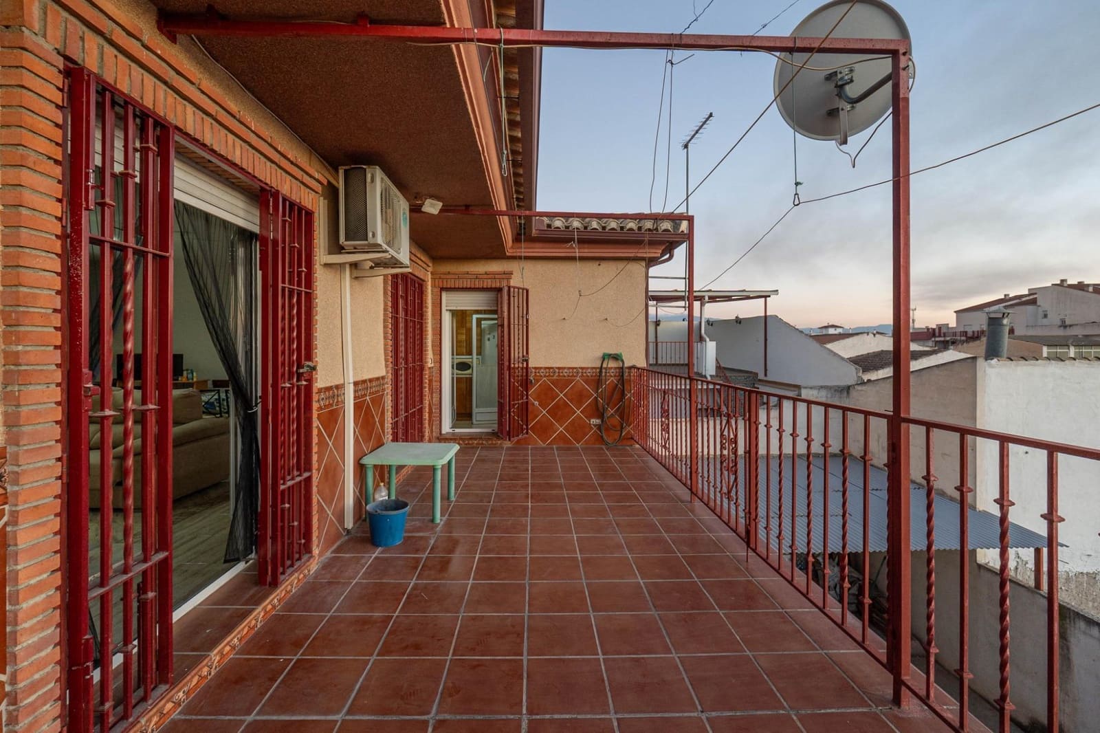 3 bedroom Townhouse for sale in Atarfe with garage - € 195,000 (Ref: 8162093)