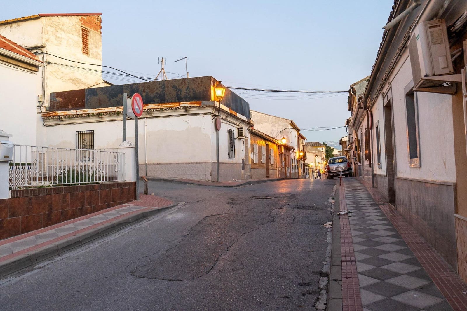 3 bedroom Townhouse for sale in Atarfe with garage - € 195,000 (Ref: 8162093)