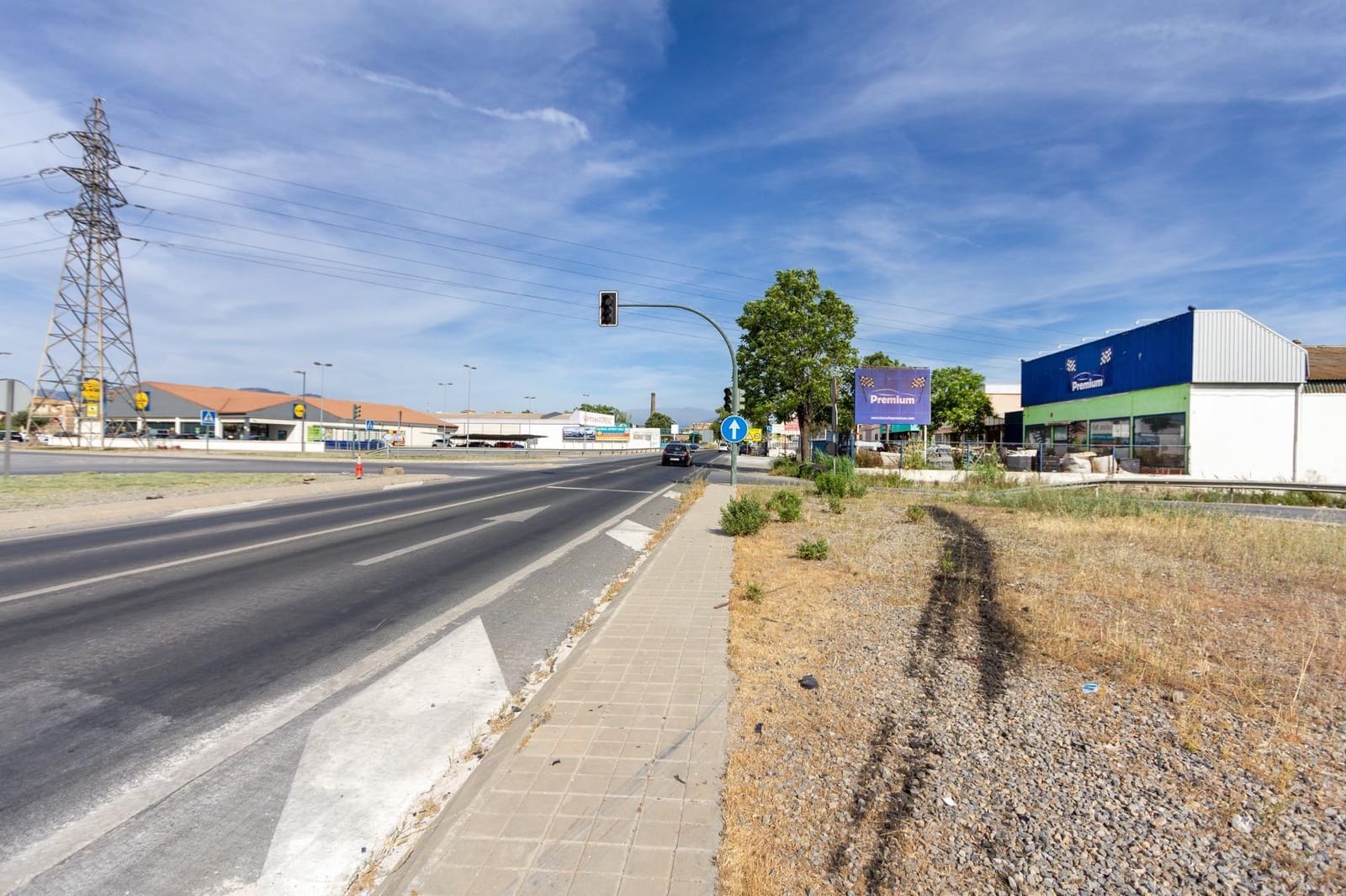 Bedrijf te koop in Atarfe met garage - € 840.000 (Ref: 8162097)