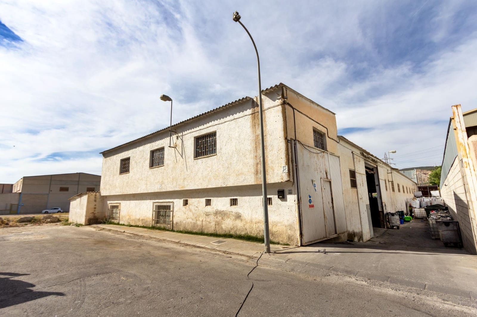 Bedrijf te koop in Atarfe met garage - € 840.000 (Ref: 8162097)