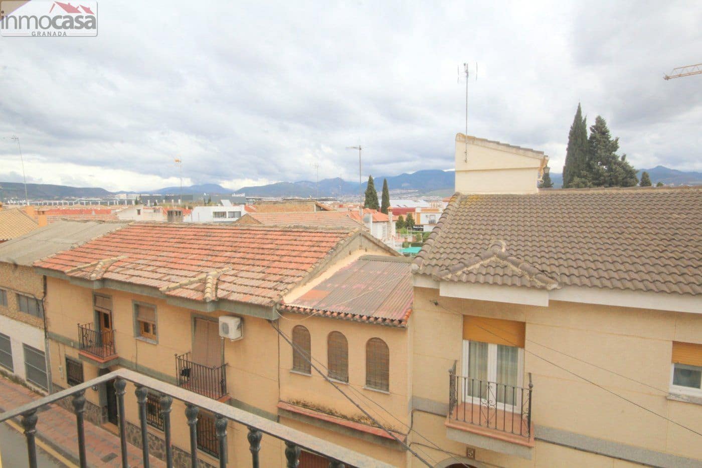 Appartement de 2 chambres à louer à Armilla - 700 € (Ref: 8168868)