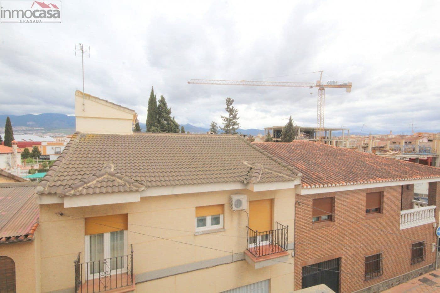 Appartement de 2 chambres à louer à Armilla - 700 € (Ref: 8168868)