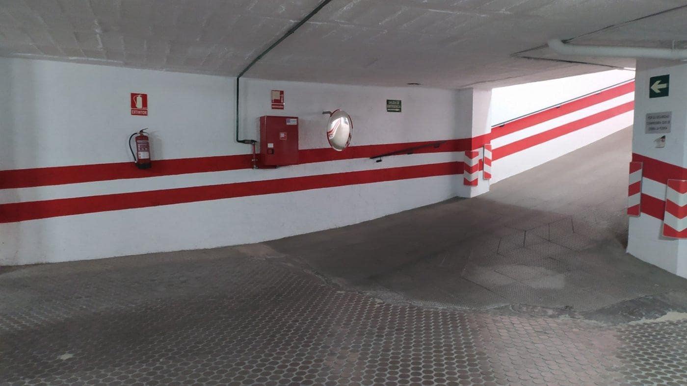 2 camera da letto Appartamento da affittare in Granada citta con garage - 975 € (Rif: 8172892)