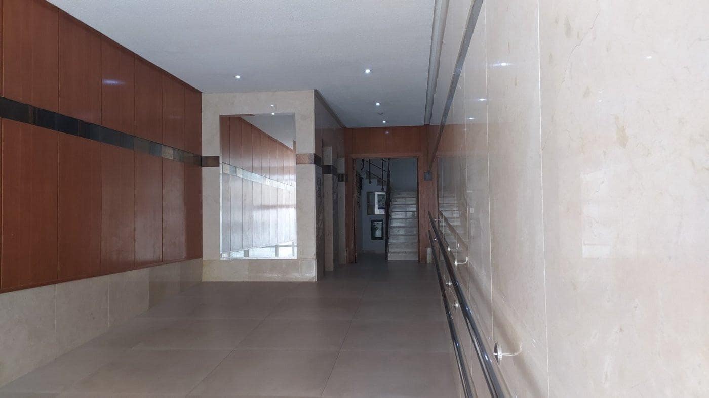 2 camera da letto Appartamento da affittare in Granada citta con garage - 975 € (Rif: 8172892)