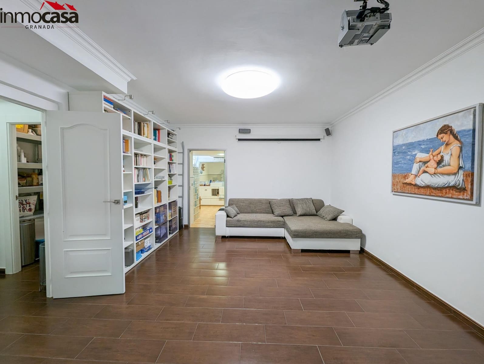 Chalet de 4 habitaciones en Granada ciudad en venta con piscina garaje - 449.000 € (Ref: 8222757)