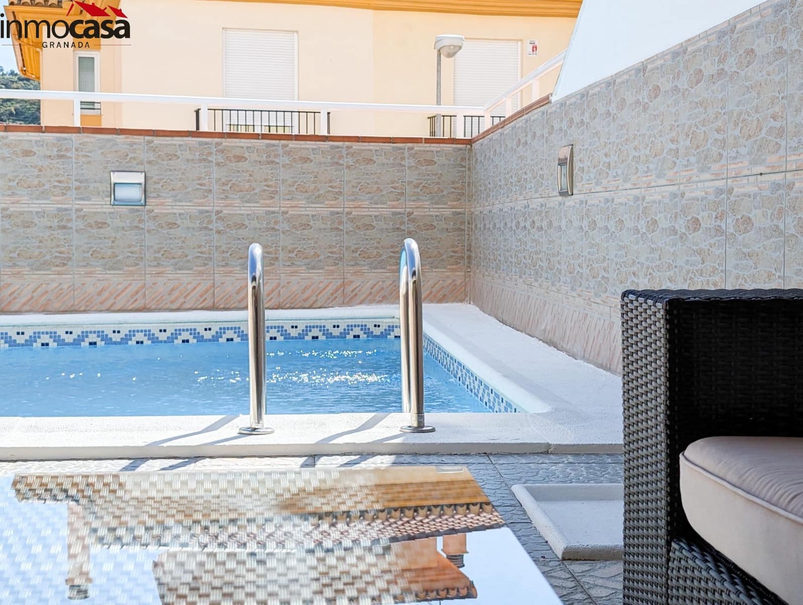 Chalet de 4 habitaciones en Granada ciudad en venta con piscina garaje - 449.000 € (Ref: 8222757)