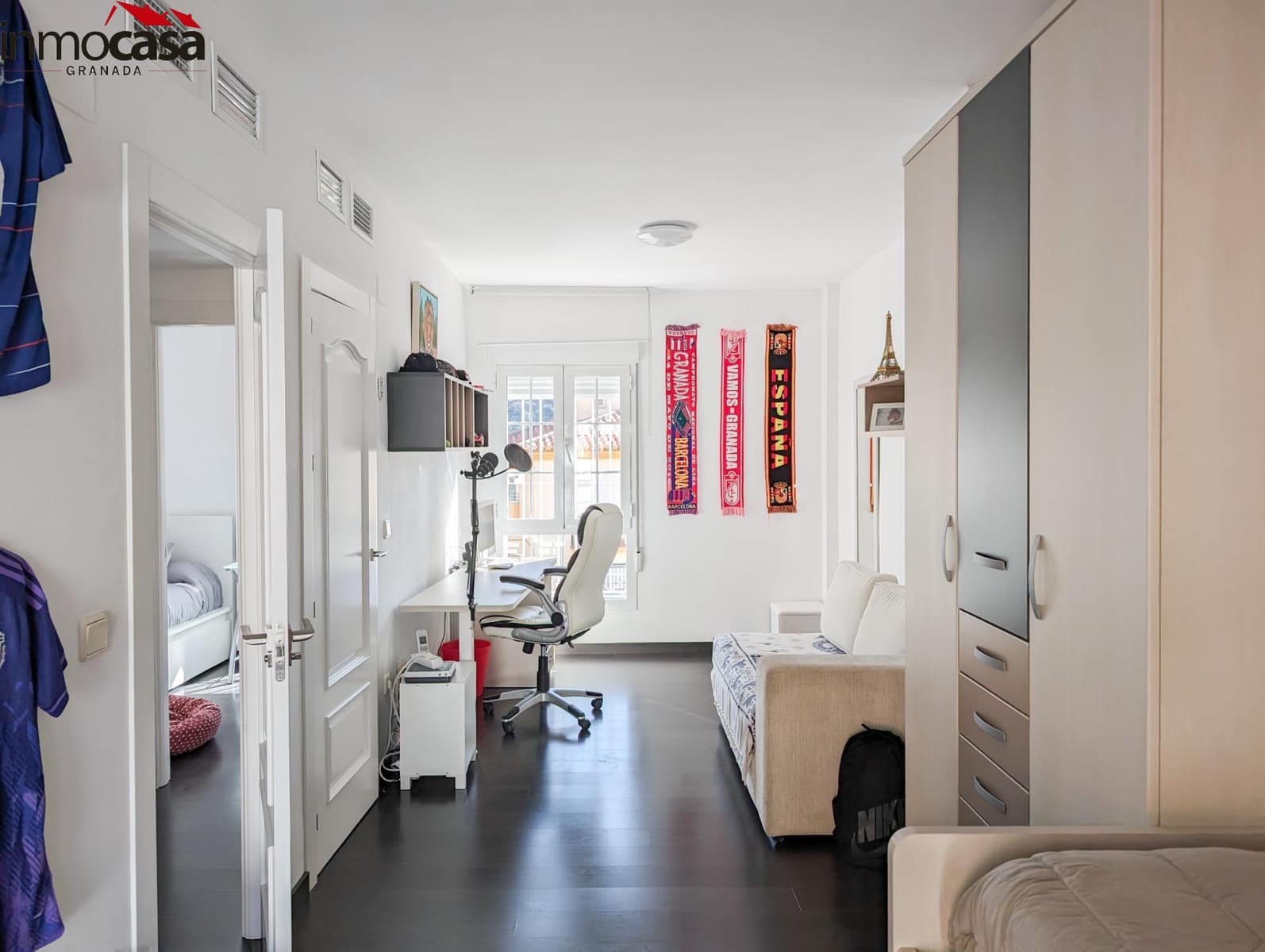 Chalet de 4 habitaciones en Granada ciudad en venta con piscina garaje - 449.000 € (Ref: 8222757)