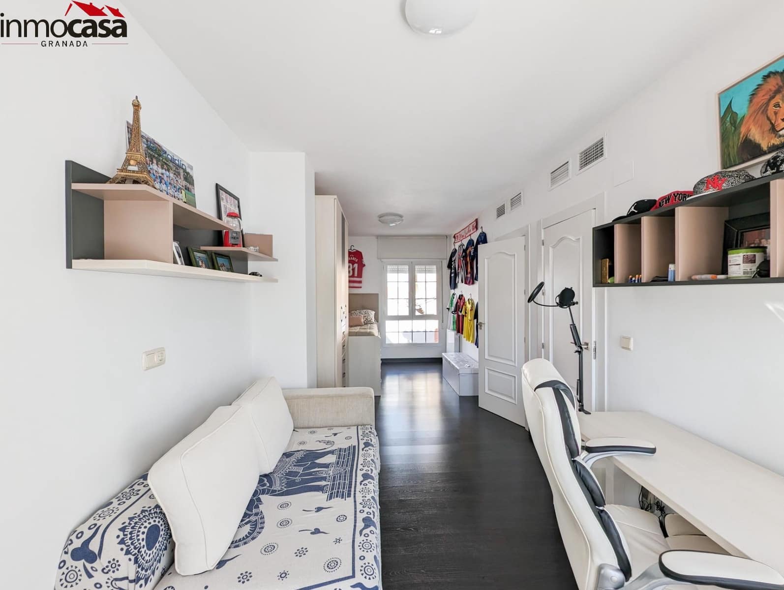 Chalet de 4 habitaciones en Granada ciudad en venta con piscina garaje - 449.000 € (Ref: 8222757)