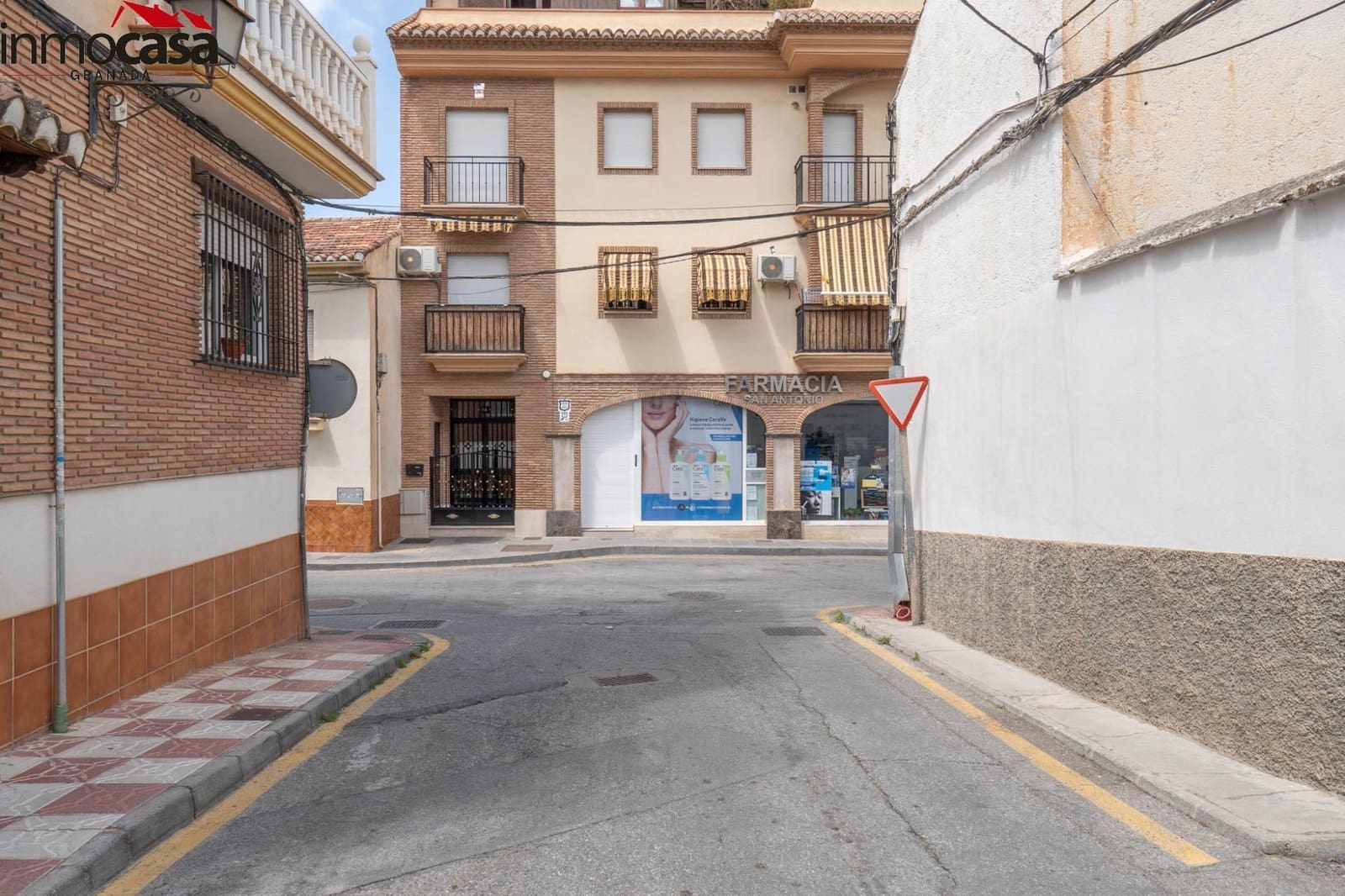 4 soveværelse Semi-Rækkehus til salg i La Zubia - € 212.000 (Ref: 8245744)