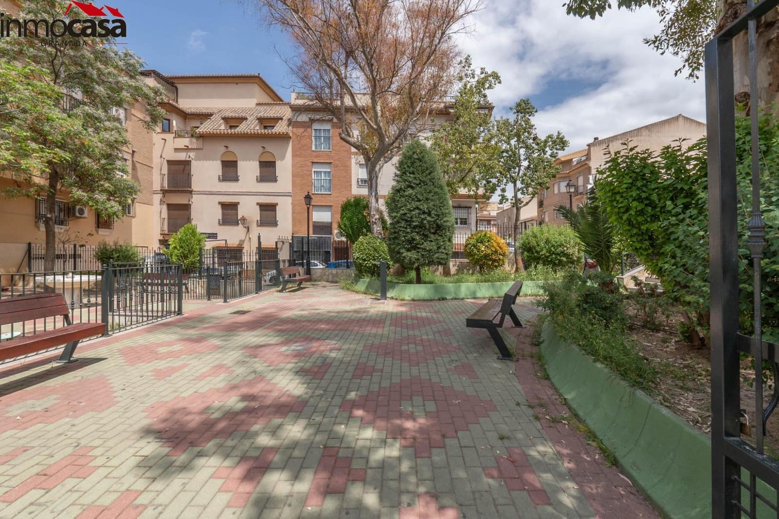 4 soveværelse Semi-Rækkehus til salg i La Zubia - € 212.000 (Ref: 8245744)