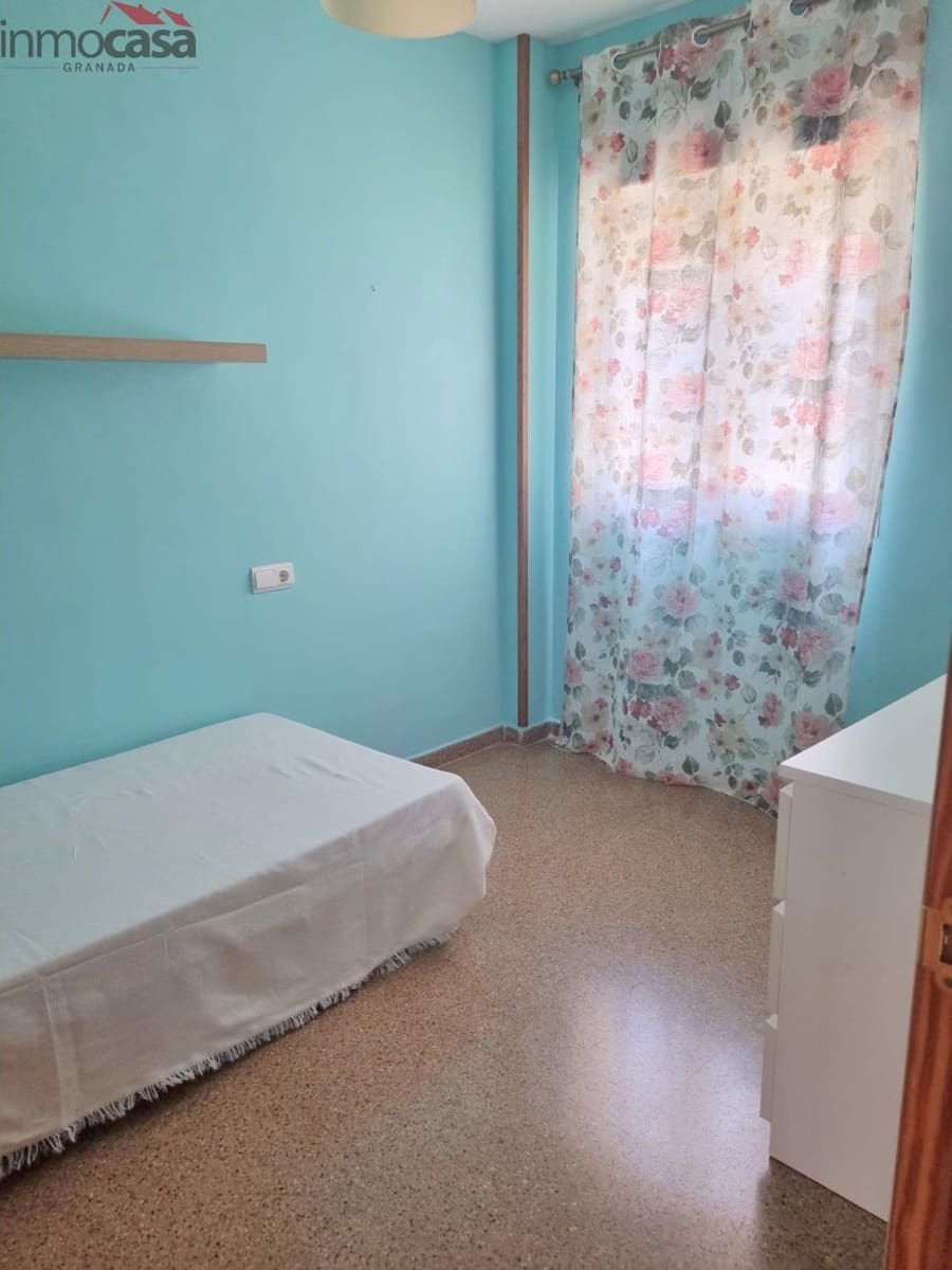 2 makuuhuone Kattohuoneisto vuokrattavana paikassa Las Gabias mukana uima-altaan 
autotalli - 650 € (Ref: 8245745)
