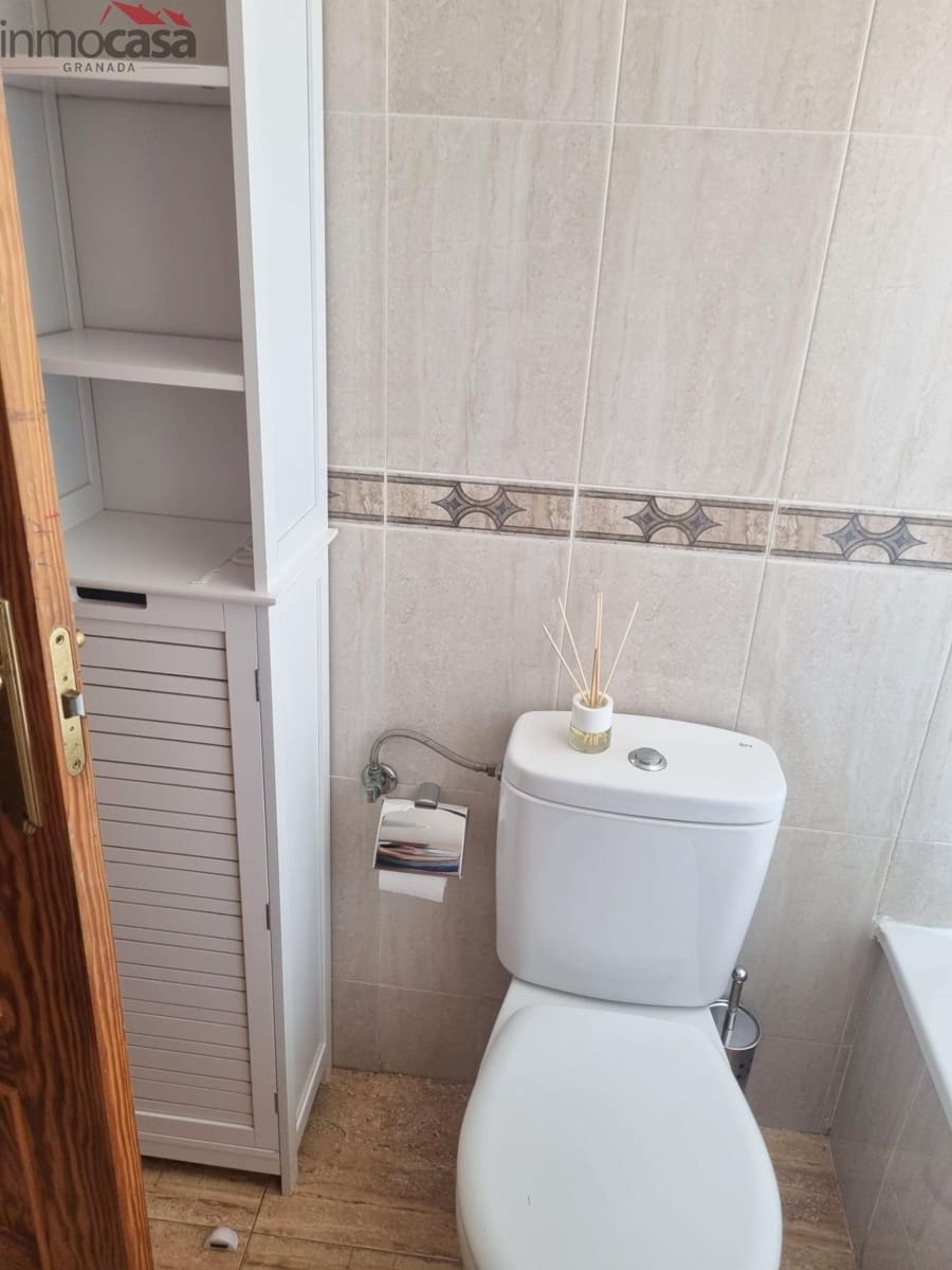2 makuuhuone Kattohuoneisto vuokrattavana paikassa Las Gabias mukana uima-altaan 
autotalli - 650 € (Ref: 8245745)